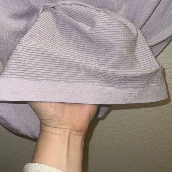 ✨Lululemon Swiftly Tech Short Sleeve Sz 8 Lavender Shirt 2.0✨ - Picture 9 of 9